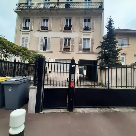 - Proche La Defense Apartment *