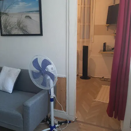 Apartment - Proche La Defense *